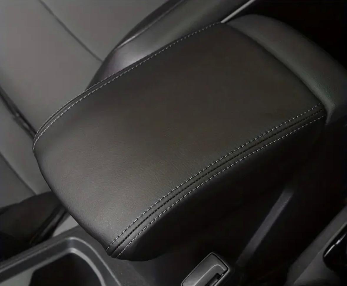 Armlehnenbezug für VW Golf 7 – Hochwertiges Kunstleder